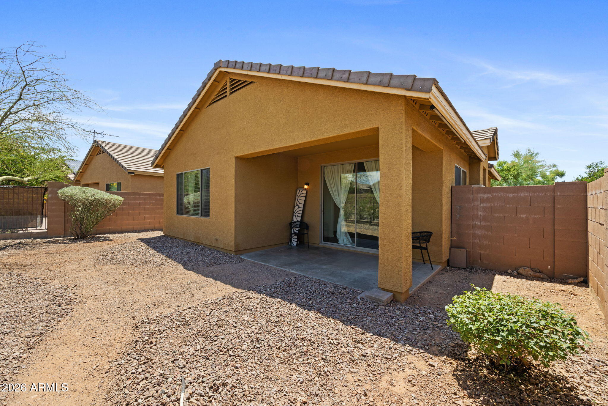 1702 W OWENS Way