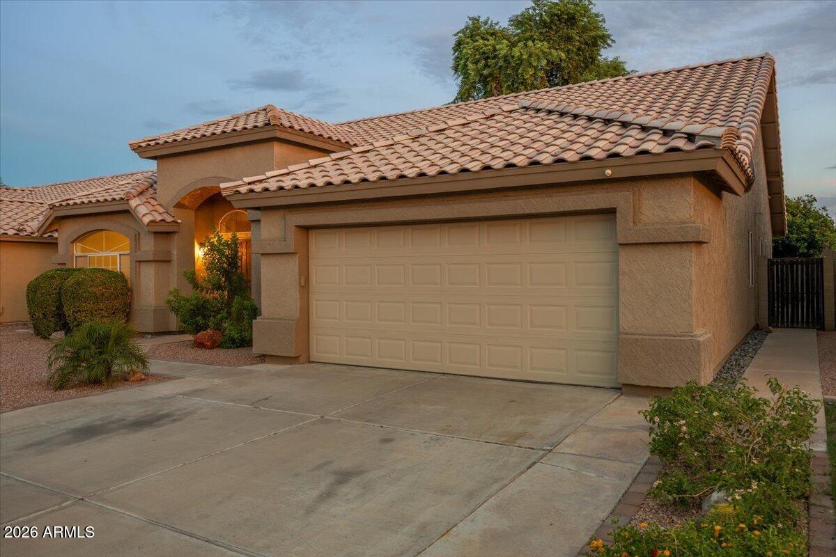 2347 E RANCH Road