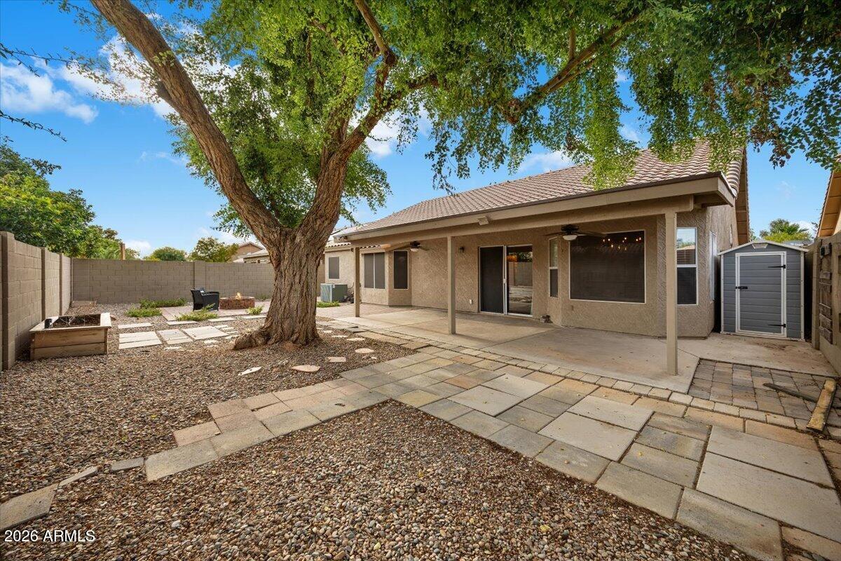 2347 E RANCH Road