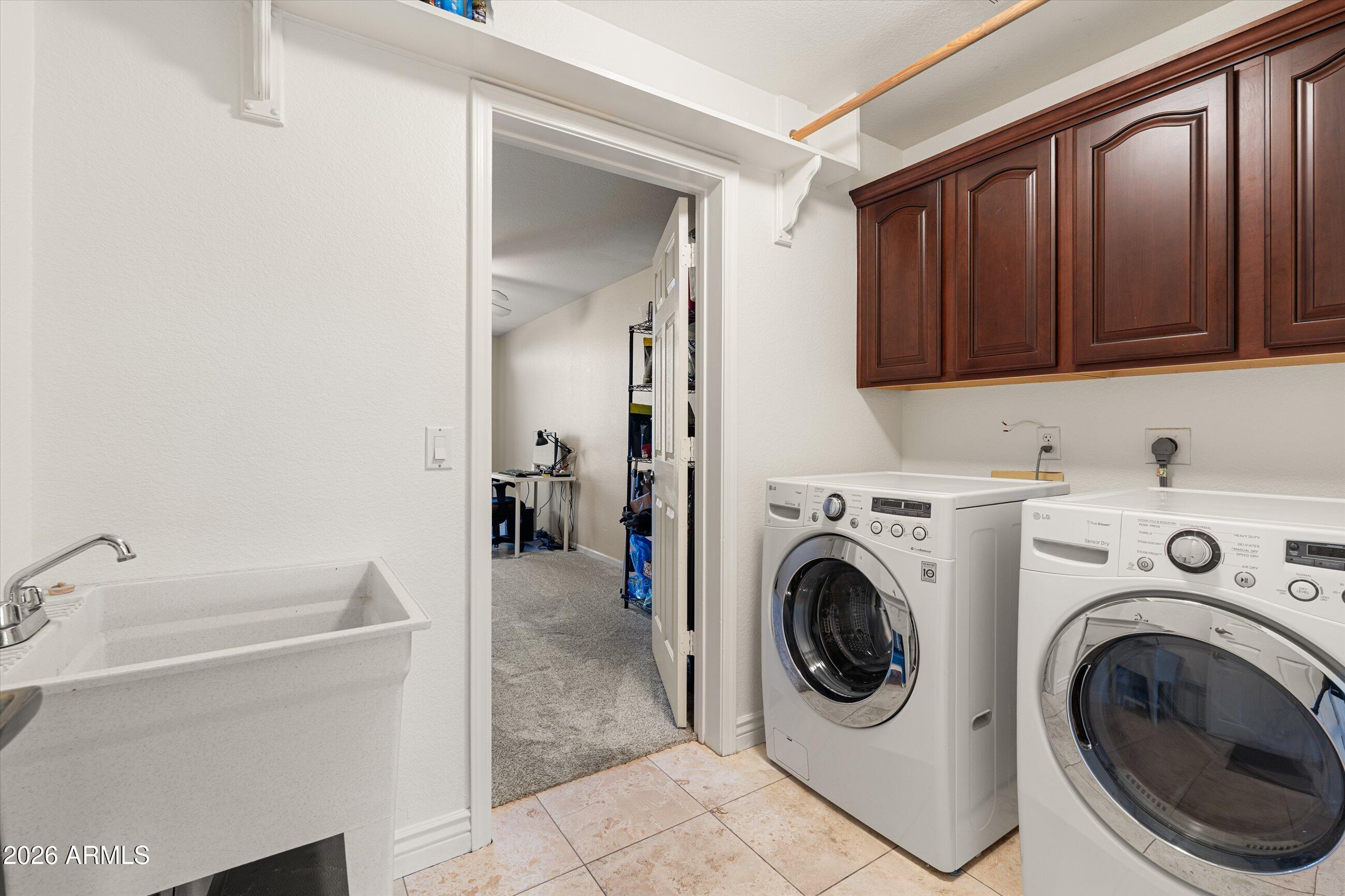 4429 E VISTA VAL VERDE