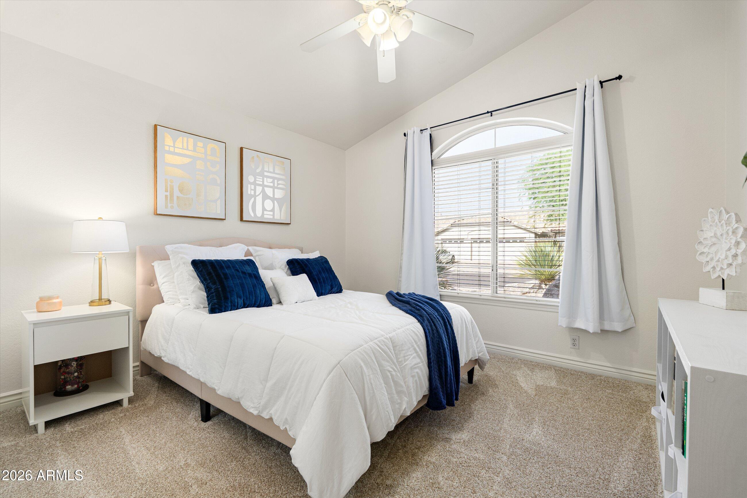 4429 E VISTA VAL VERDE