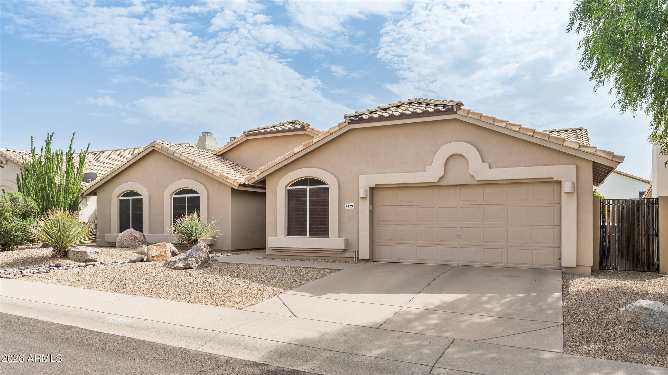 4429 E VISTA VAL VERDE