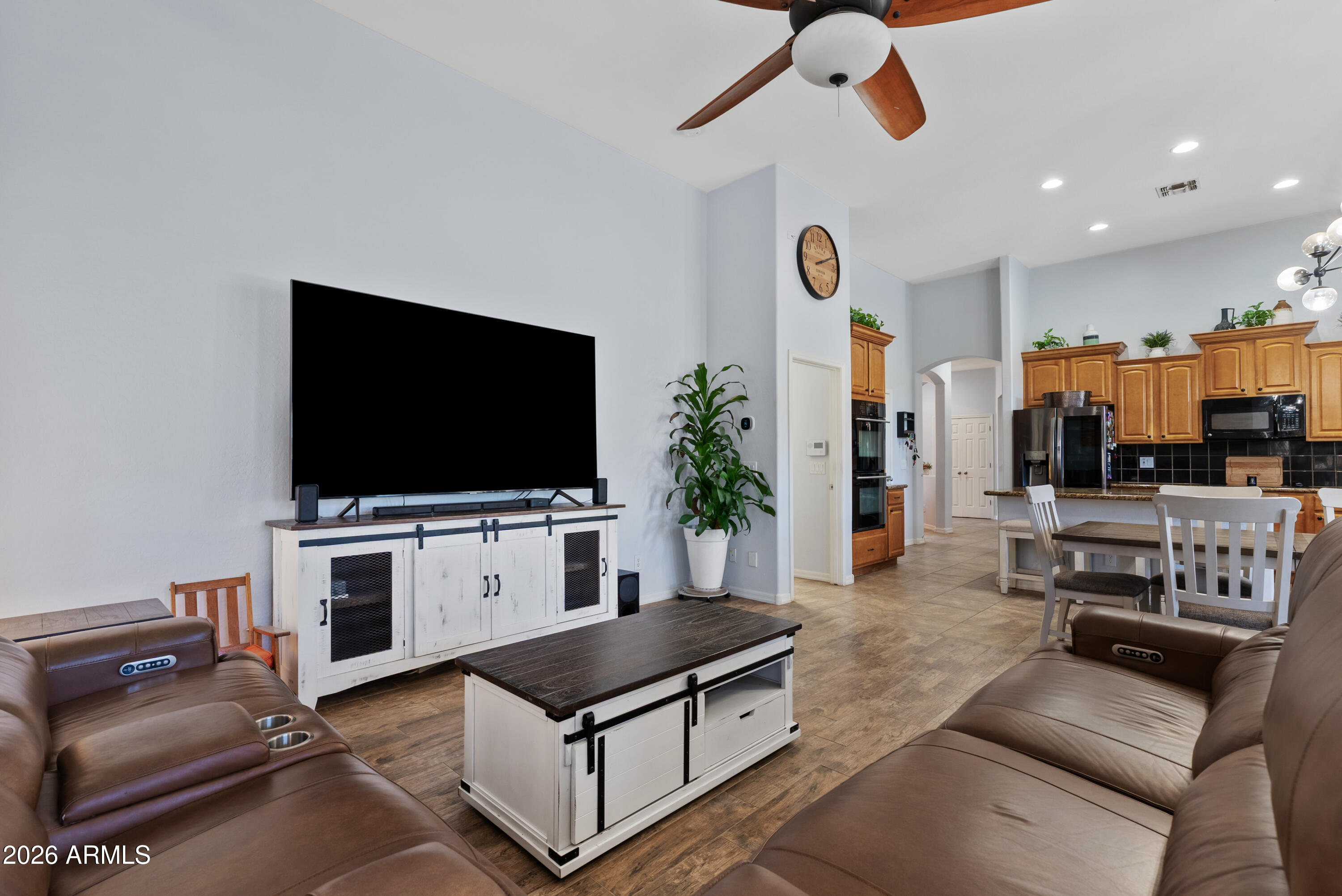 3785 E VIA DEL RANCHO Road