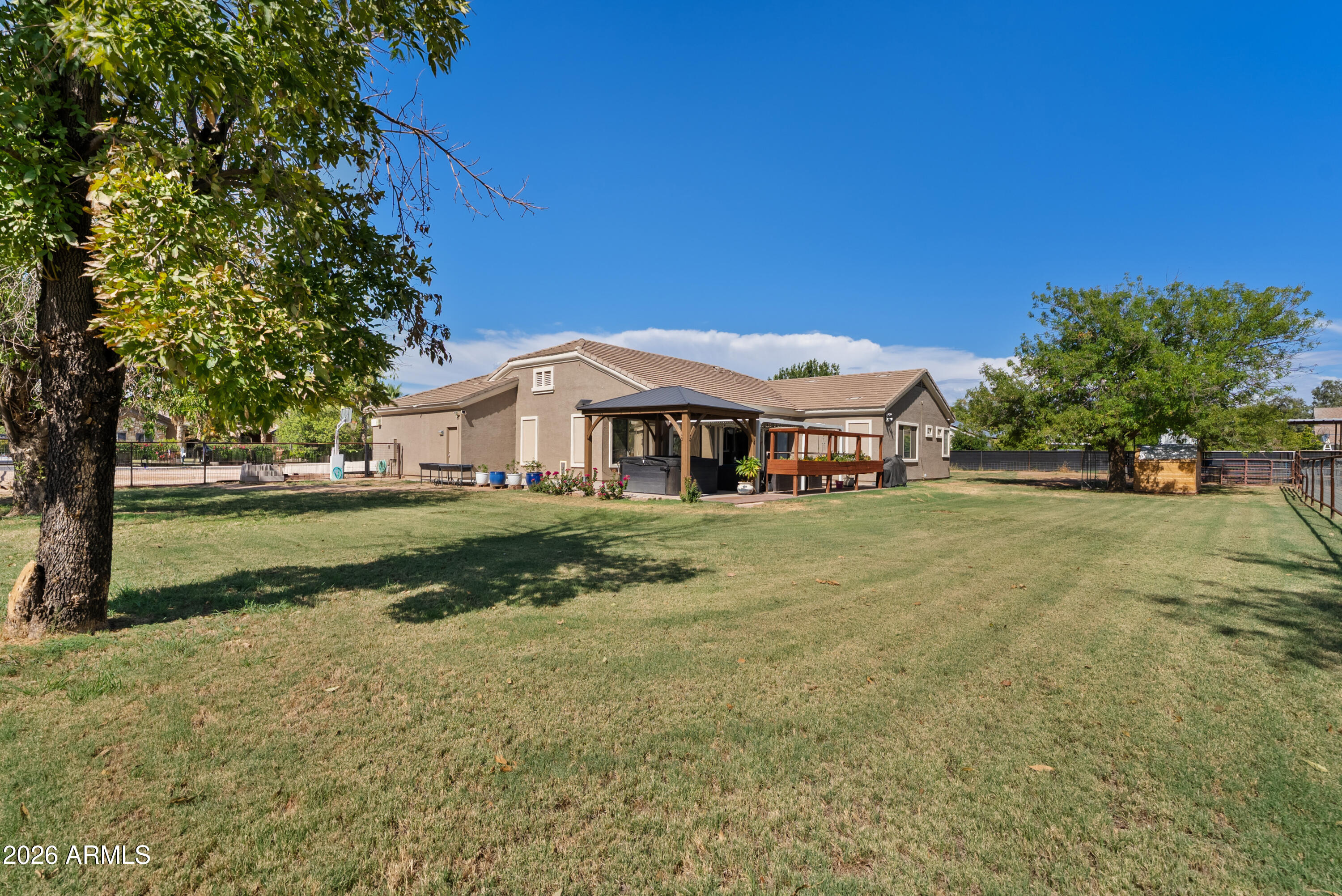 3785 E VIA DEL RANCHO Road