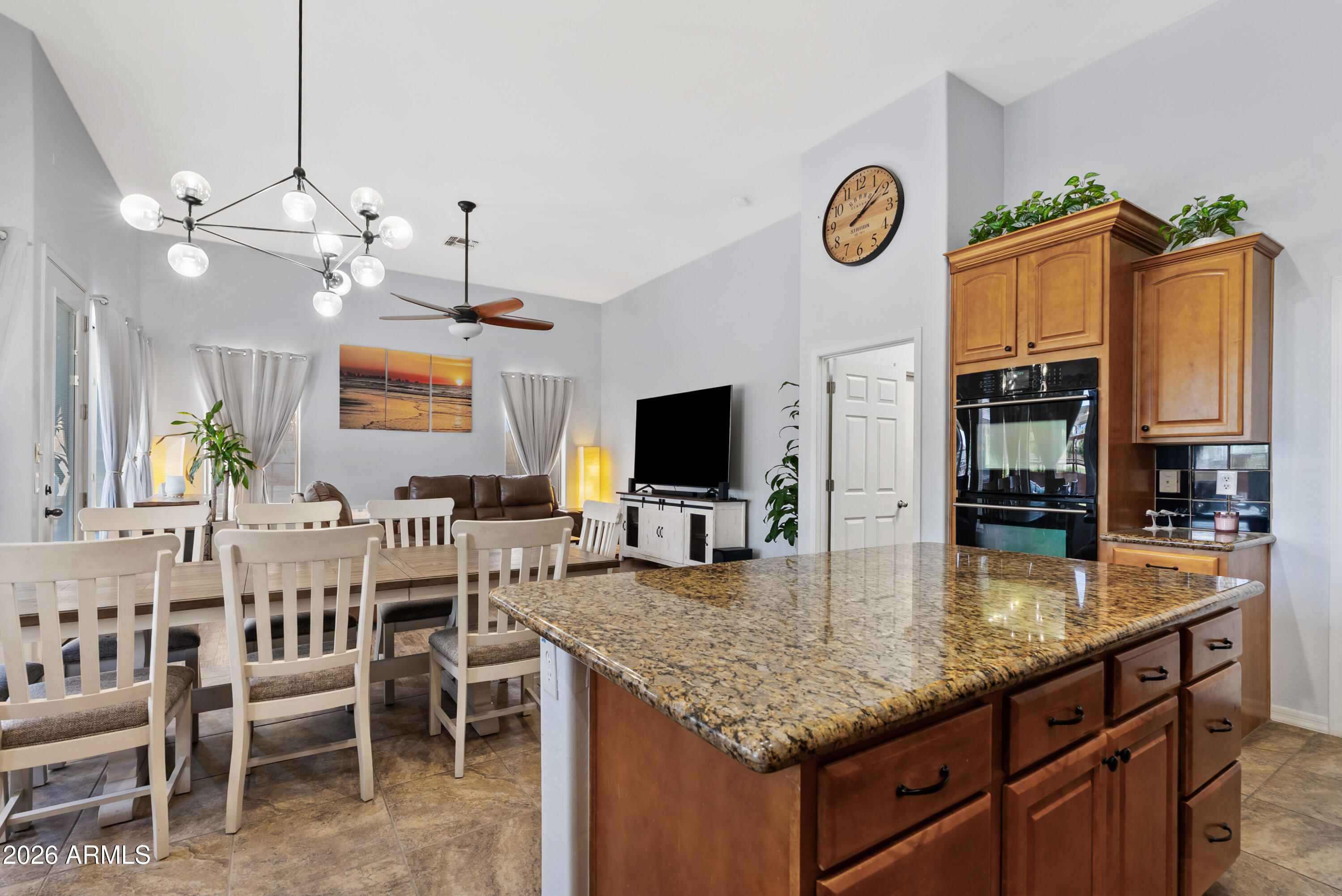 3785 E VIA DEL RANCHO Road