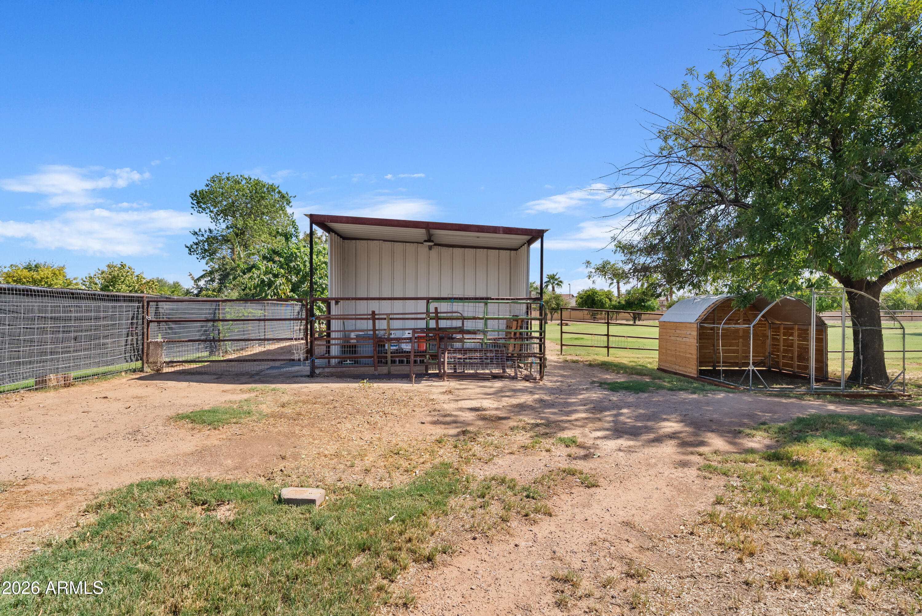 3785 E VIA DEL RANCHO Road