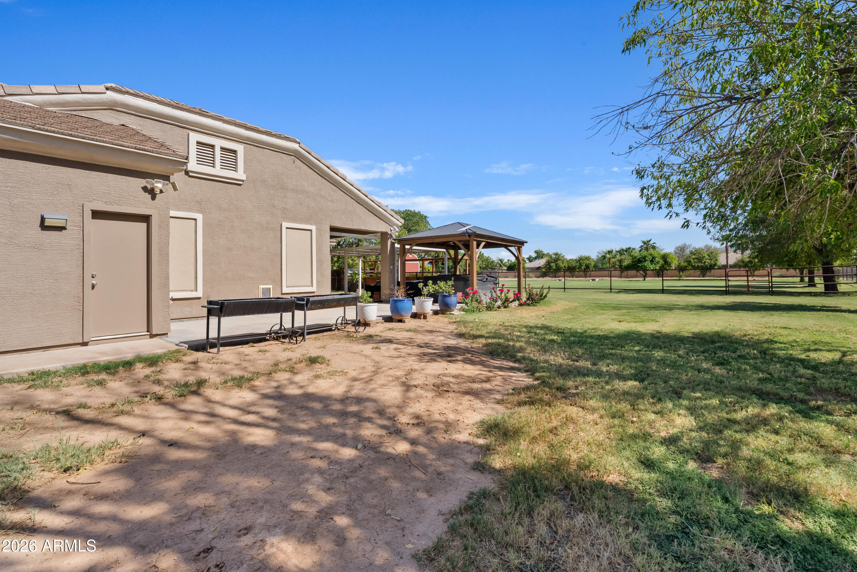 3785 E VIA DEL RANCHO Road
