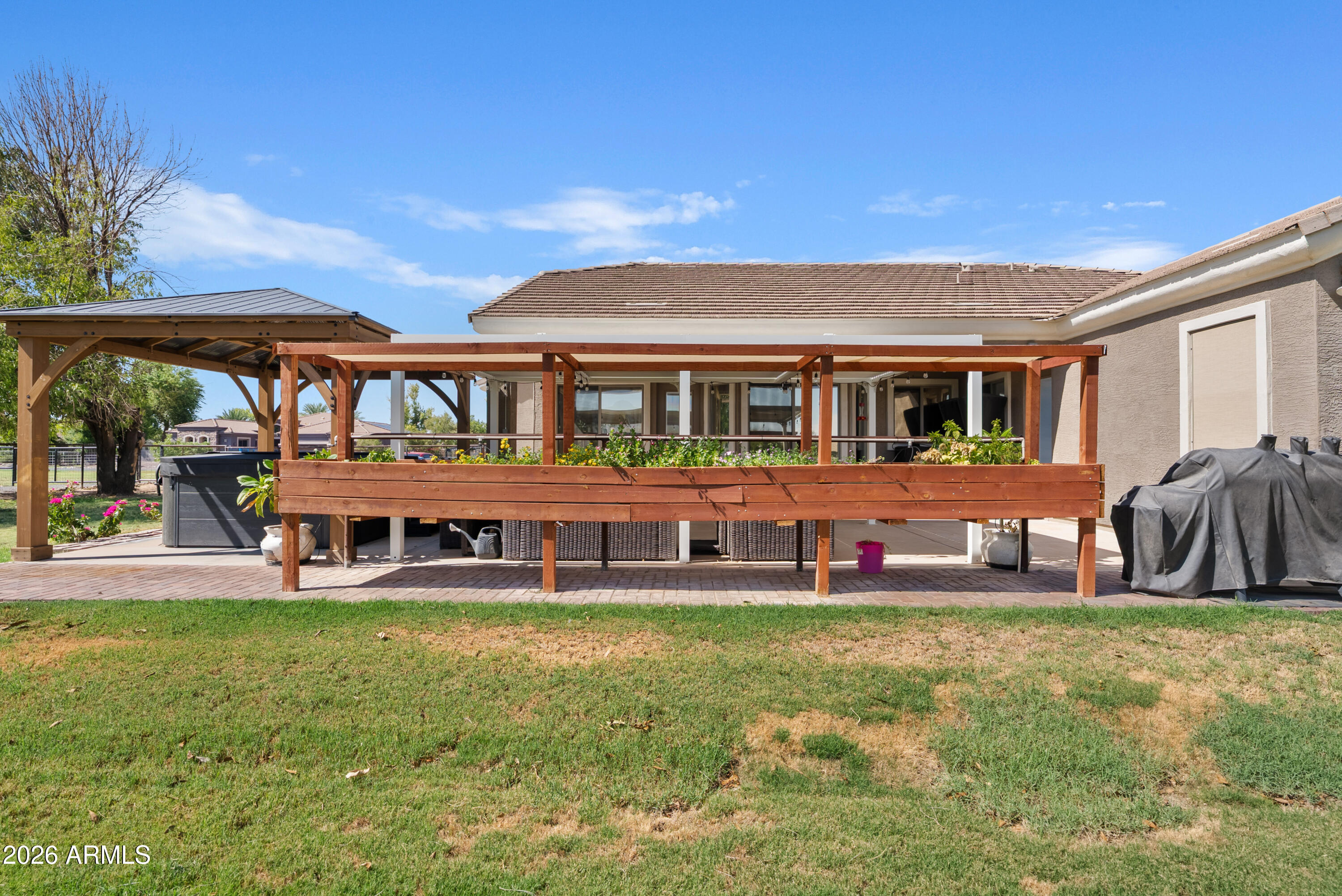 3785 E VIA DEL RANCHO Road