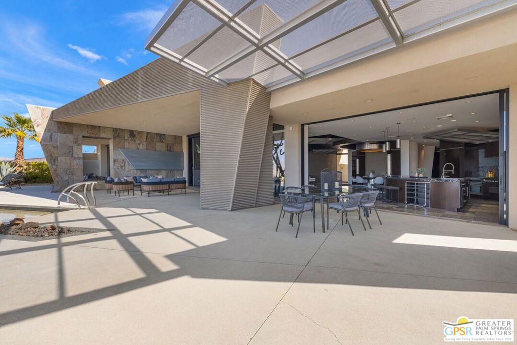 25 Sierra Vista Drive