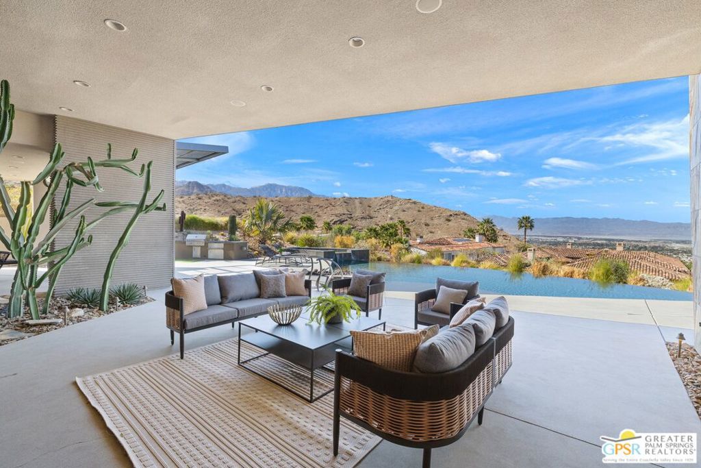 25 Sierra Vista Drive