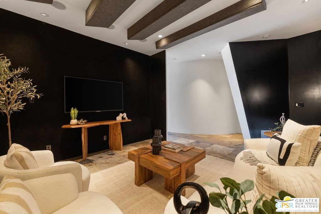 25 Sierra Vista Drive