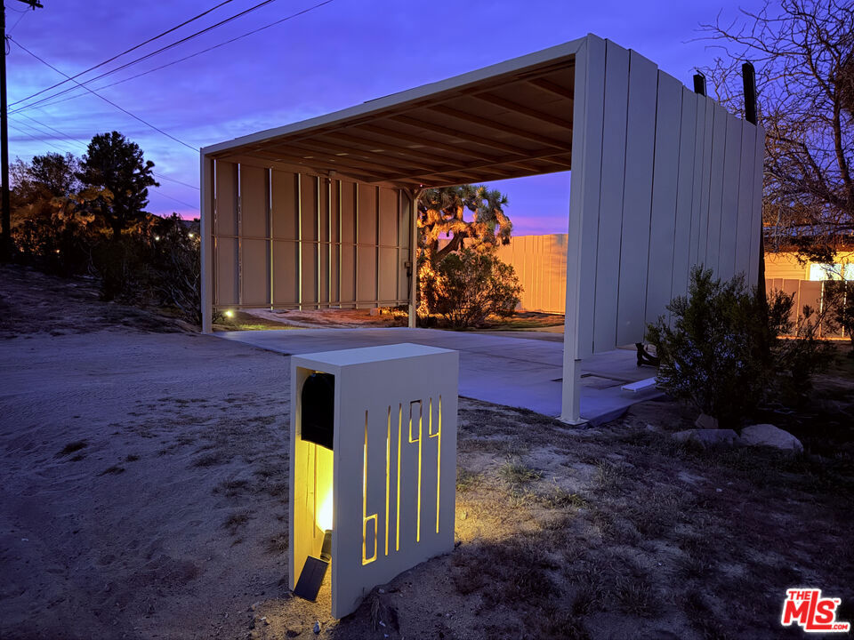 61194 Prescott Trail