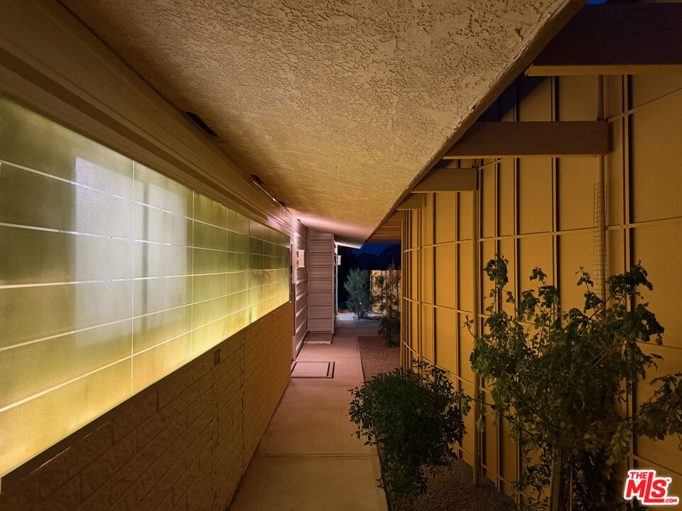 61194 Prescott Trail