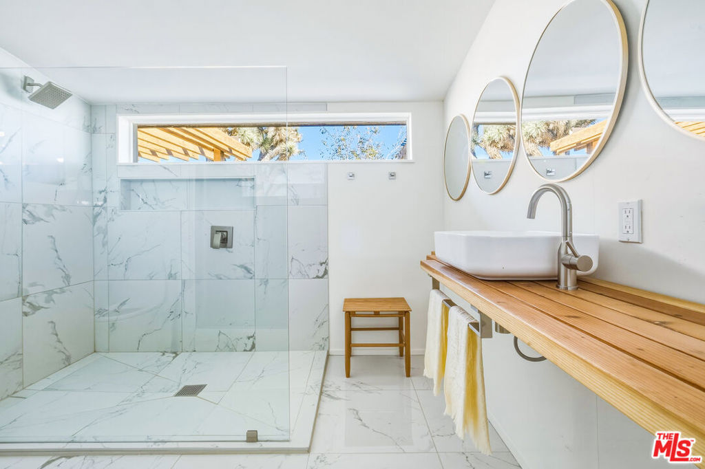 61194 Prescott Trail