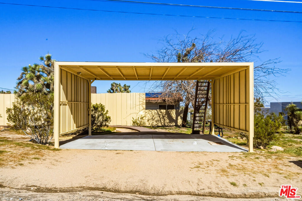 61194 Prescott Trail