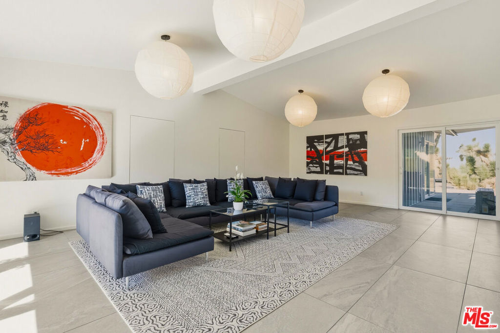 61194 Prescott Trail