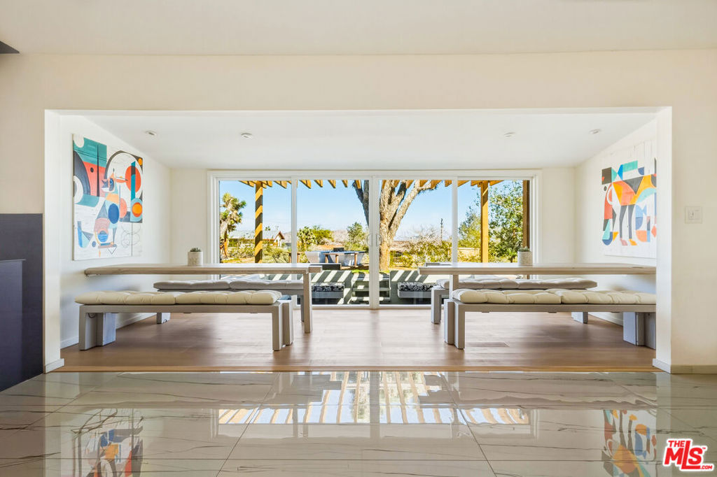 61194 Prescott Trail