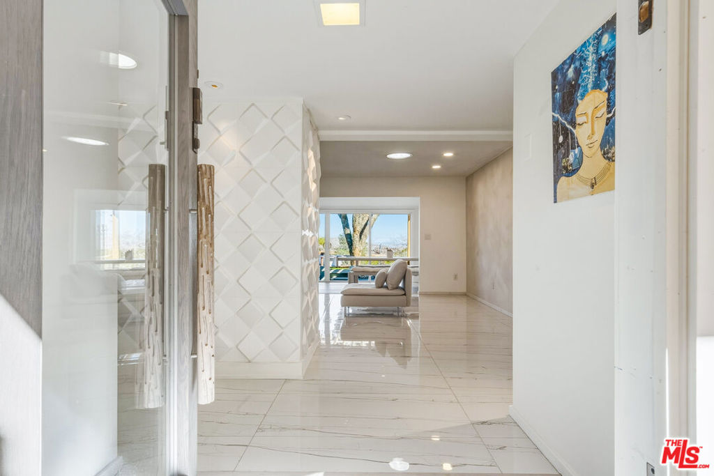 61194 Prescott Trail