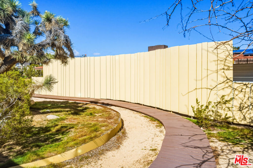 61194 Prescott Trail