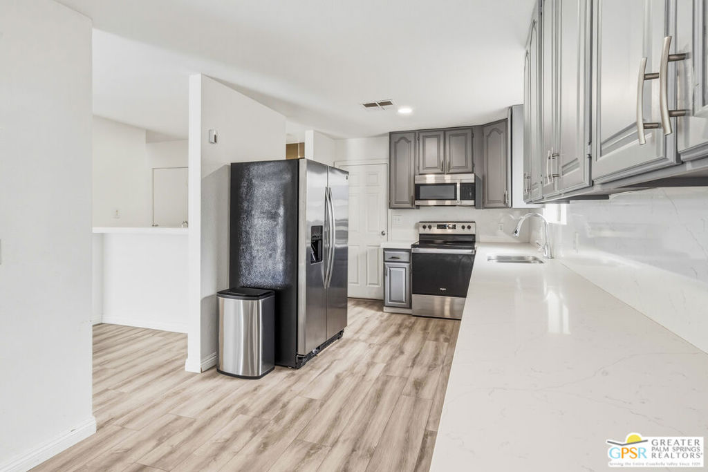 52925 Avenida Vallejo