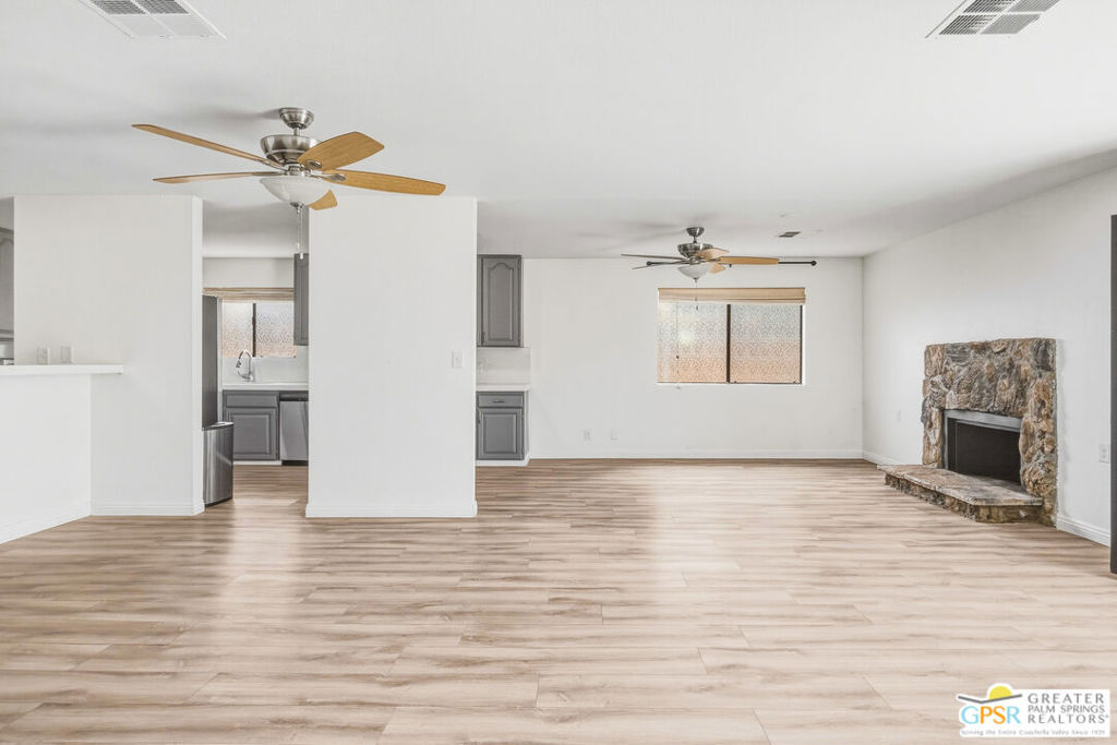 52925 Avenida Vallejo