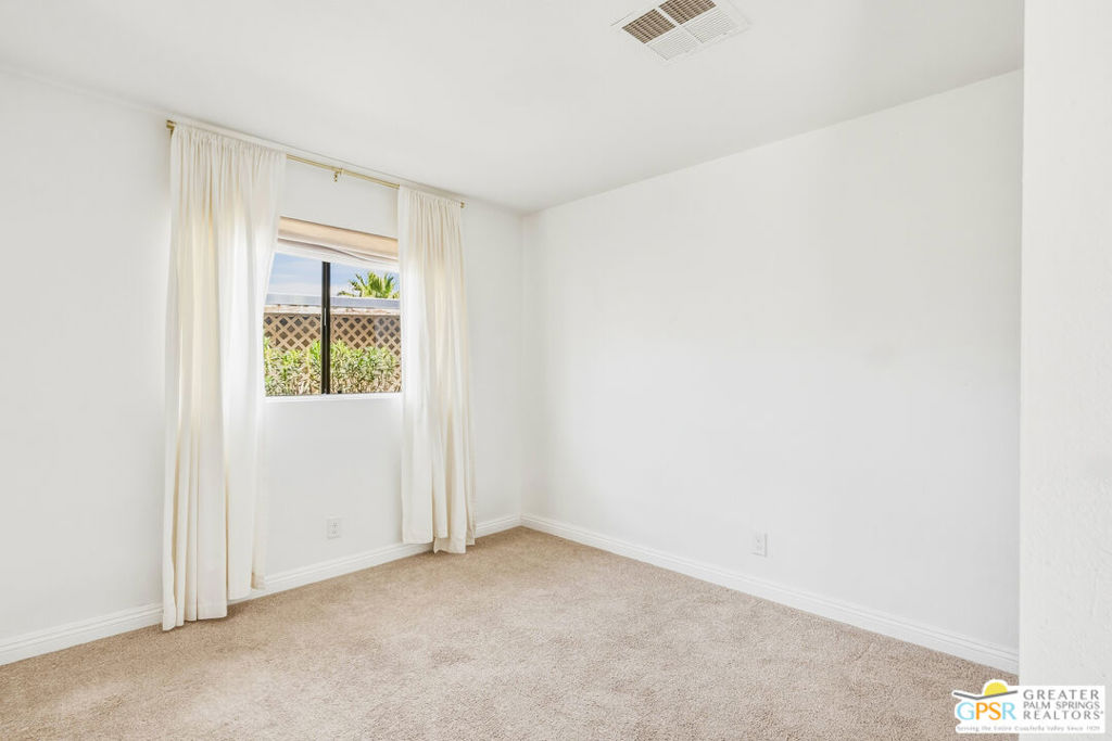 52925 Avenida Vallejo