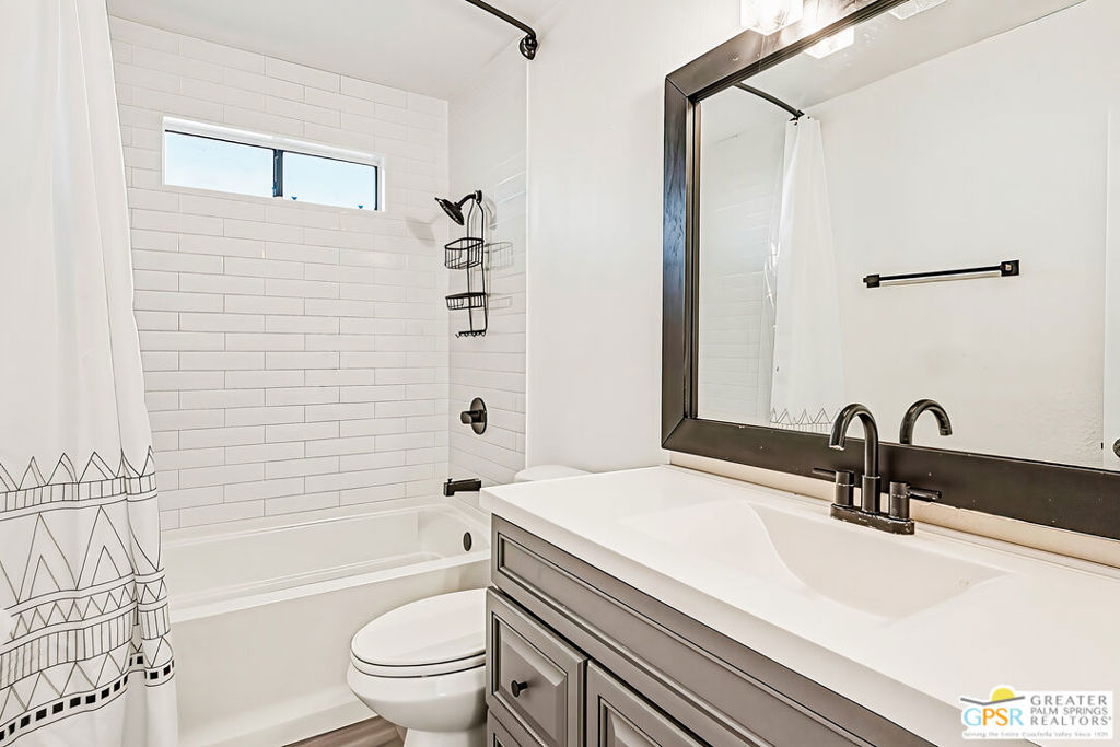 52925 Avenida Vallejo