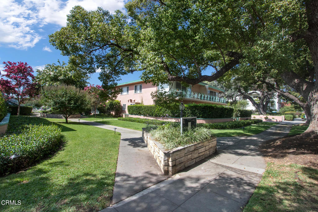 1000 San Pasqual Street 20