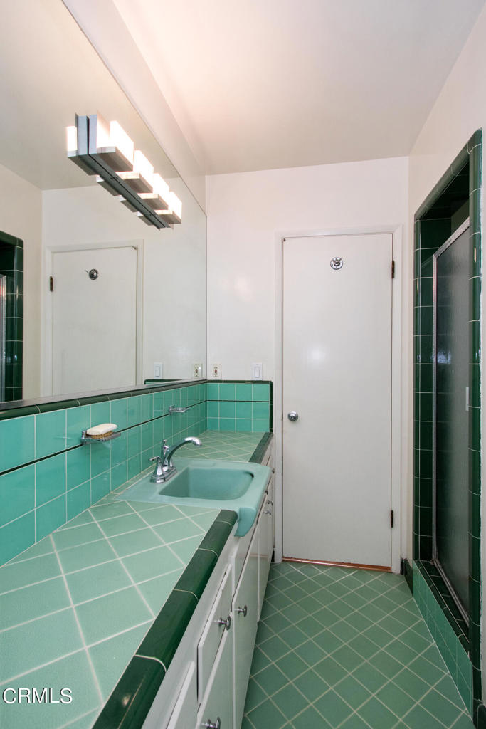 1000 San Pasqual Street 20