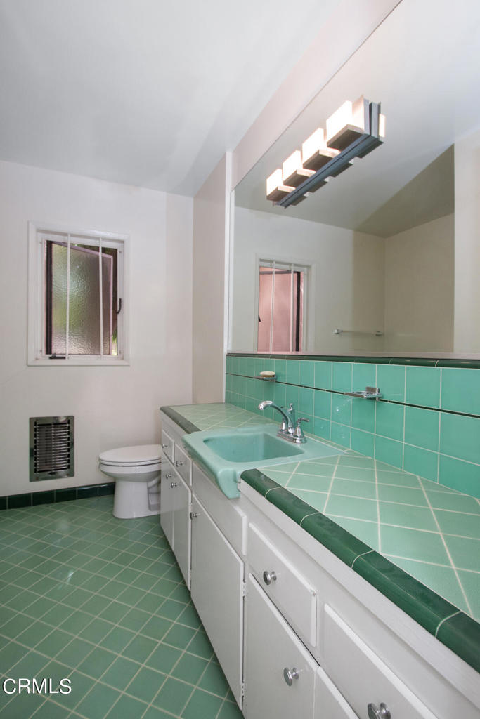 1000 San Pasqual Street 20