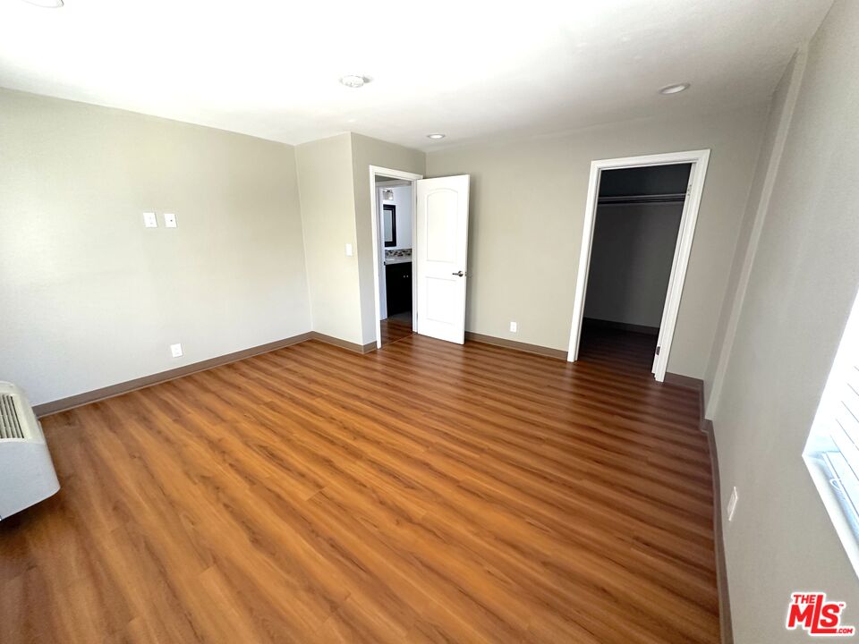 1453 N Vista St