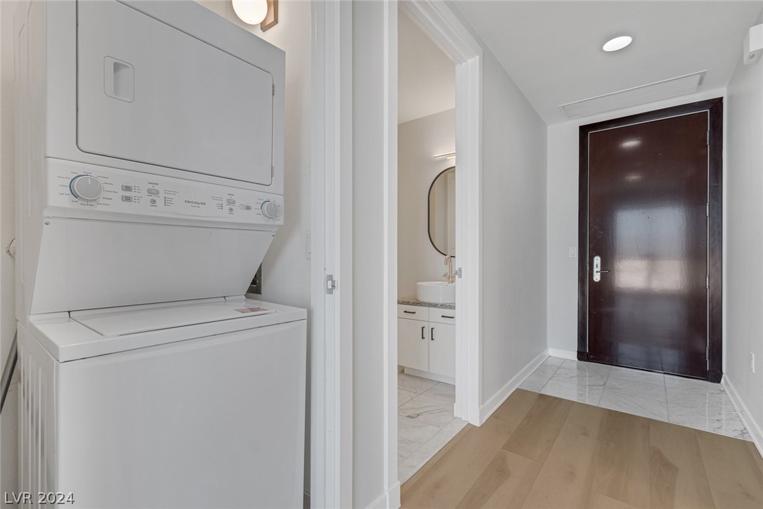 4525 Dean Martin Drive 1010