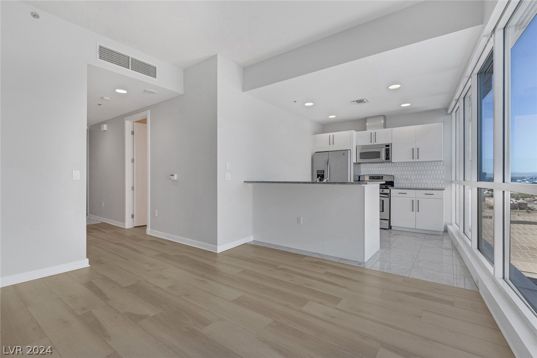 4525 Dean Martin Drive 1010