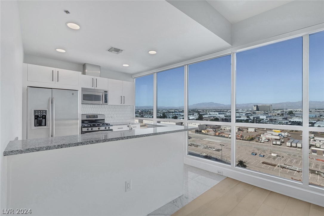 4525 Dean Martin Drive 1010