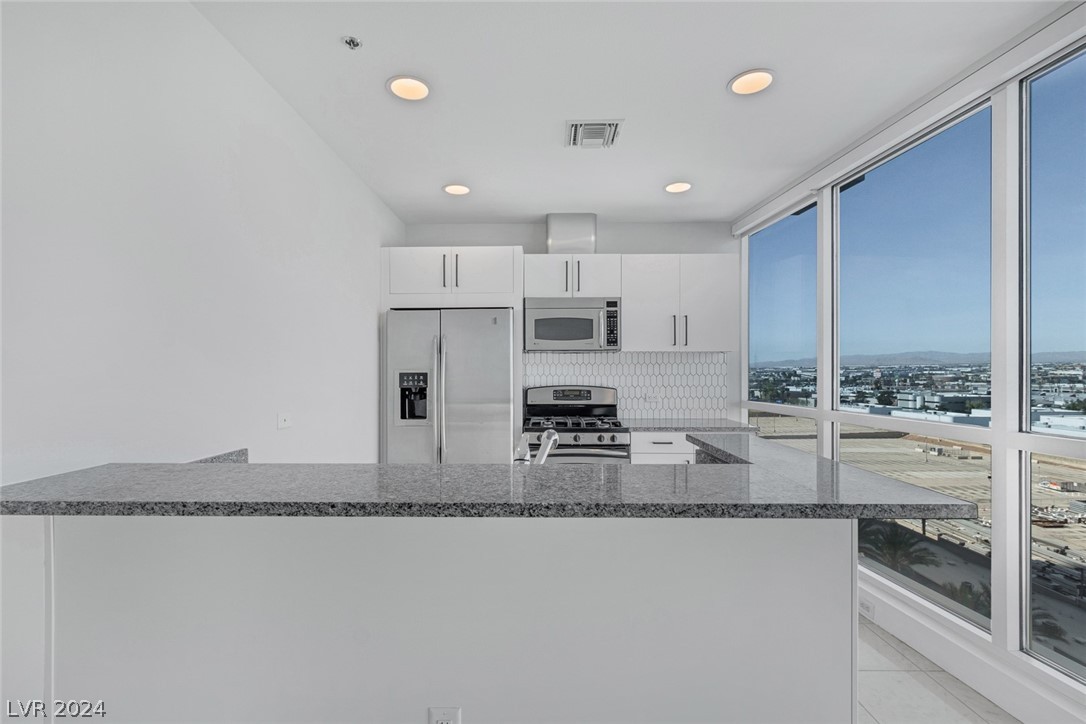 4525 Dean Martin Drive 1010