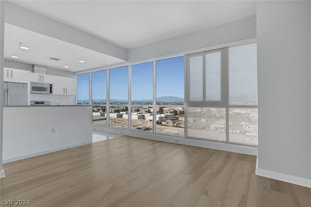 4525 Dean Martin Drive 1010