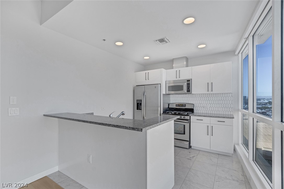 4525 Dean Martin Drive 1010