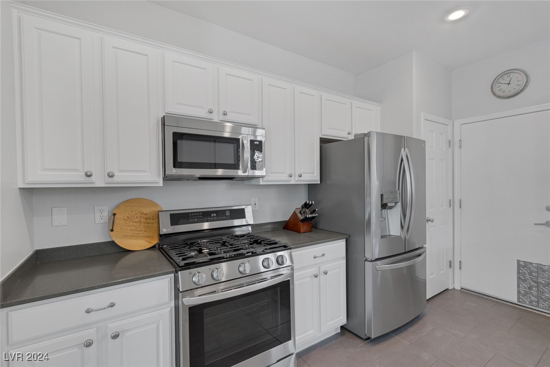 2554 Evening Twilight Avenue