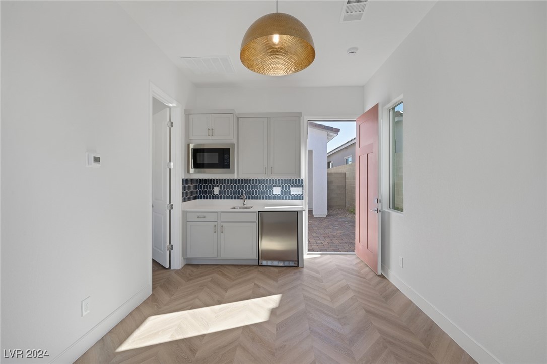 2230 Pigeon Hawk Street