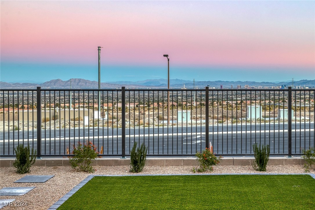 2230 Pigeon Hawk Street