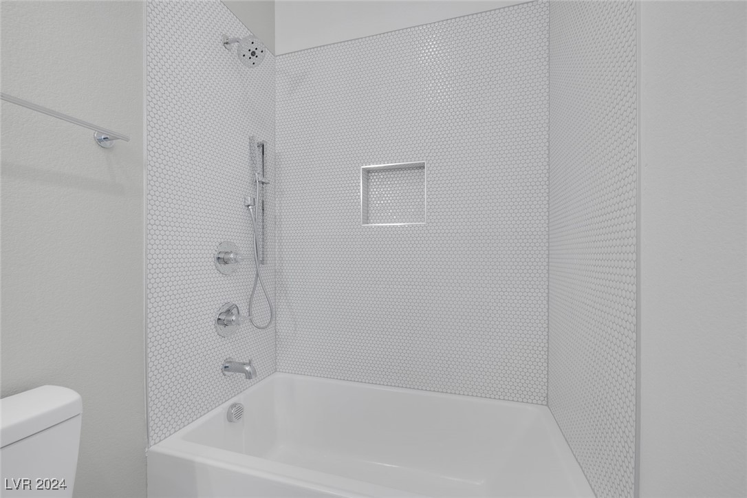 2230 Pigeon Hawk Street