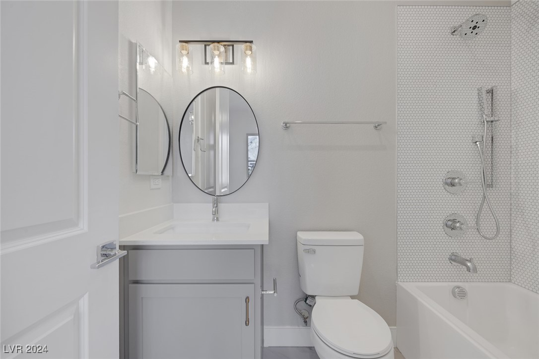 2230 Pigeon Hawk Street