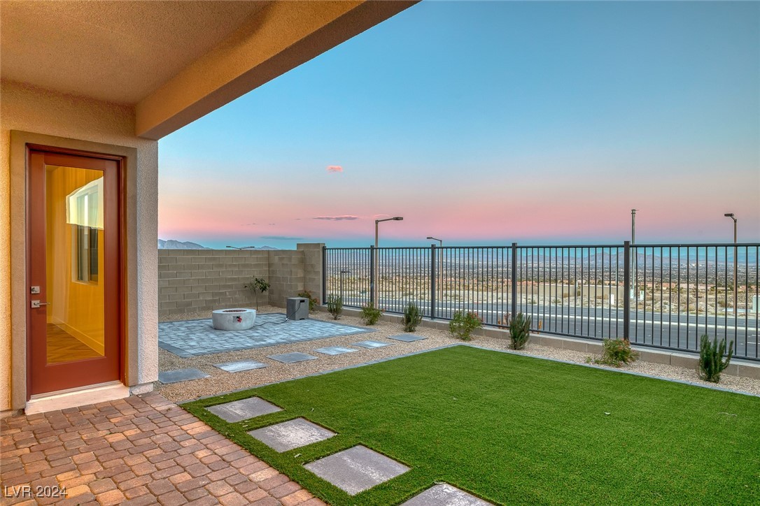 2230 Pigeon Hawk Street