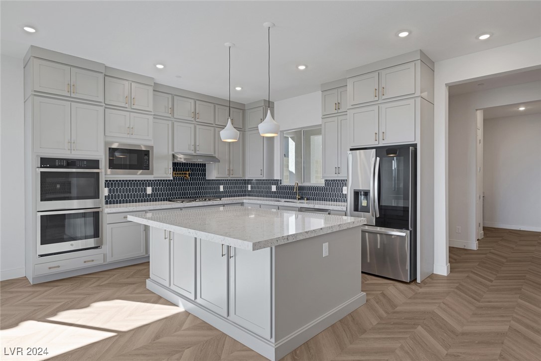 2230 Pigeon Hawk Street