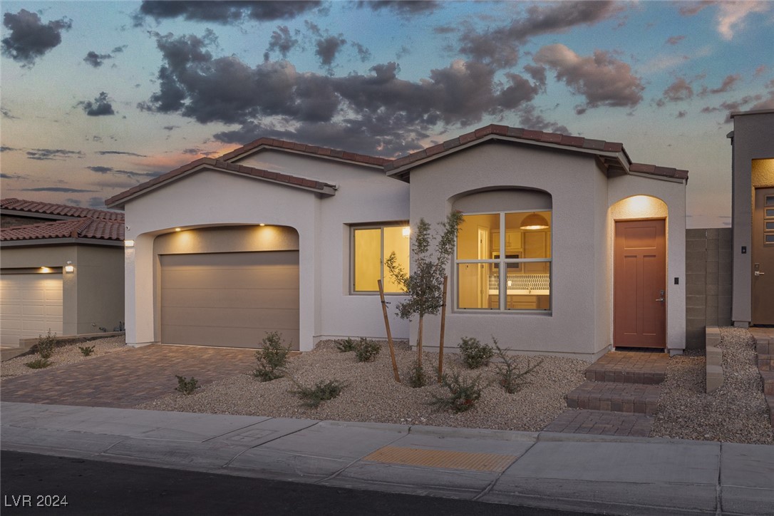 2230 Pigeon Hawk Street