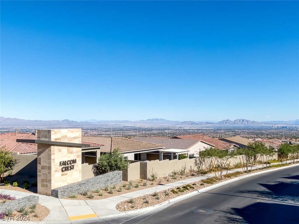 2230 Pigeon Hawk Street