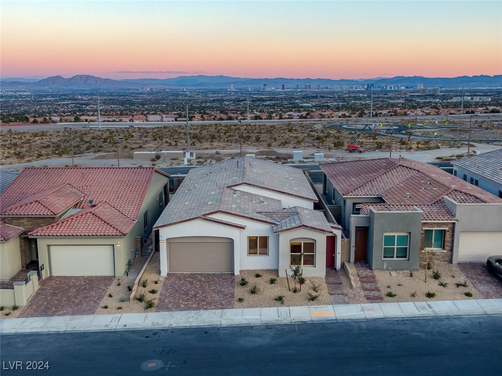 2230 Pigeon Hawk Street