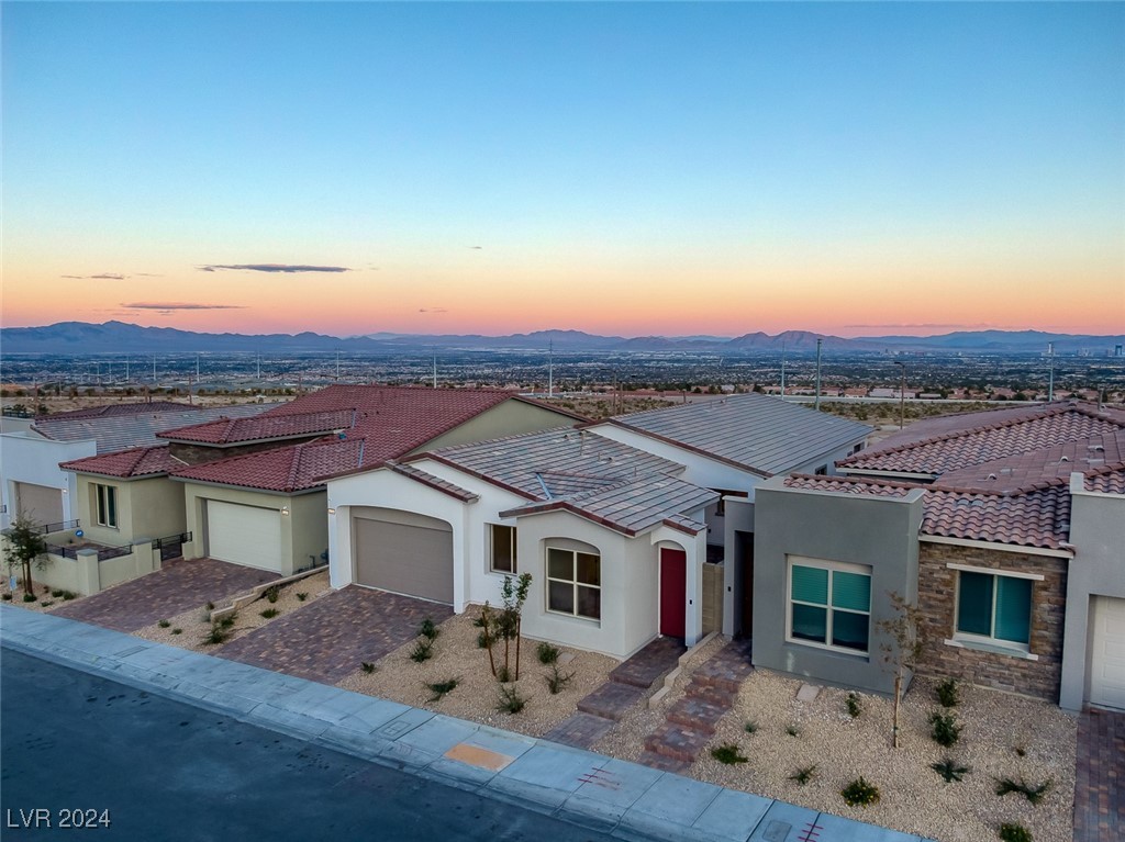 2230 Pigeon Hawk Street