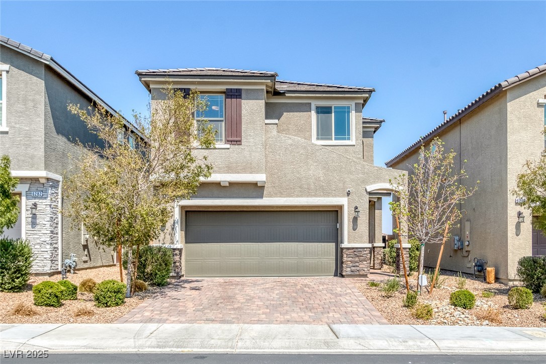 6276 Desert Orchid Way