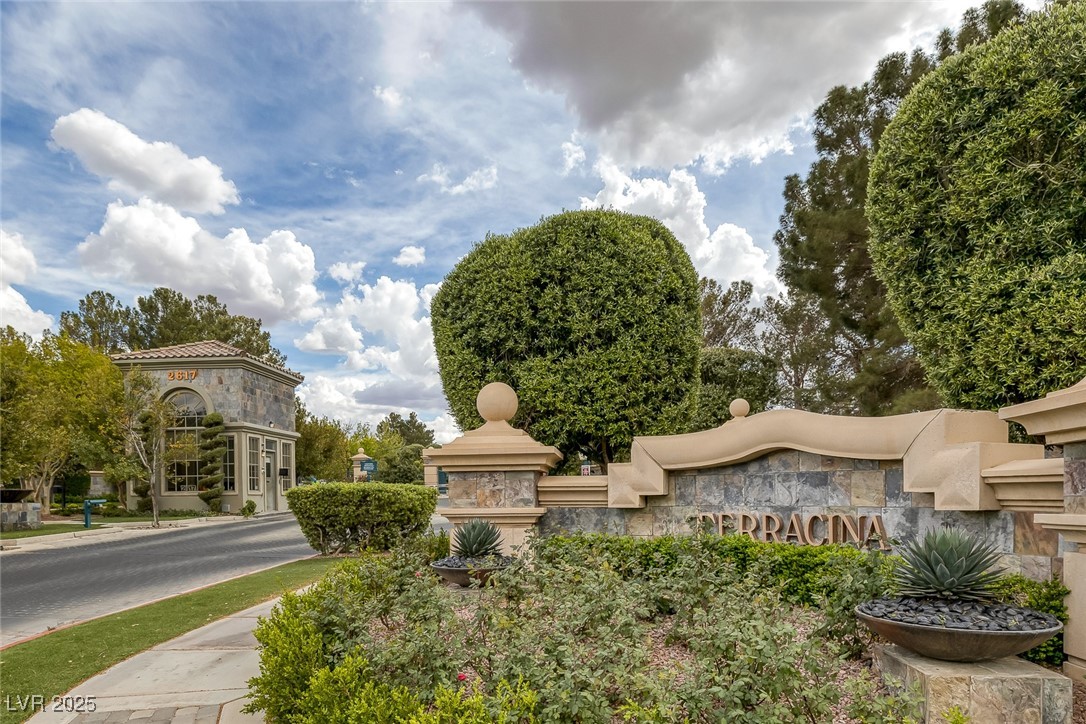 1614 Villa Rica Drive